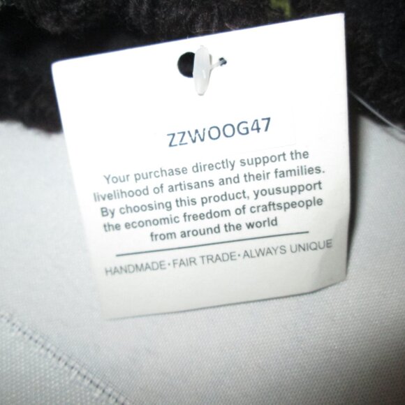 Handmade Embroidered Wool Fingerless Gloves – Made in Nepal - Picture 5 of 5